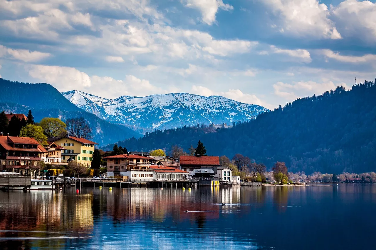 See mit Blaubergblick in Tegernsee